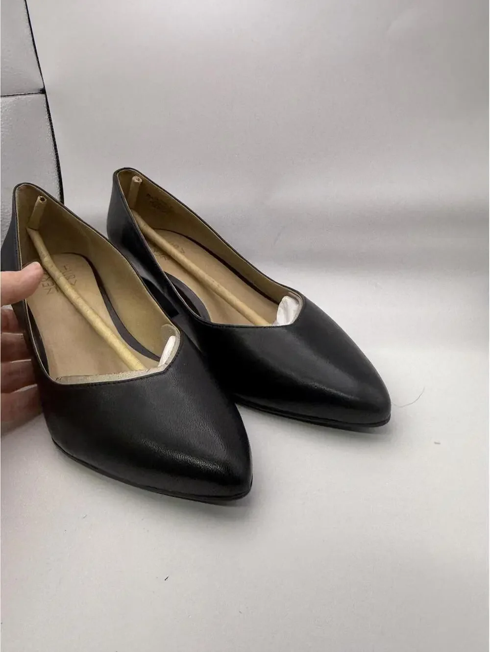 Naturalizer Black Leather Women's Pumps Size 8.5 W NWOT